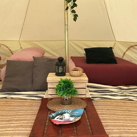 Glamping Kaki - Medium Bell Tent Singapore Bagian luar foto