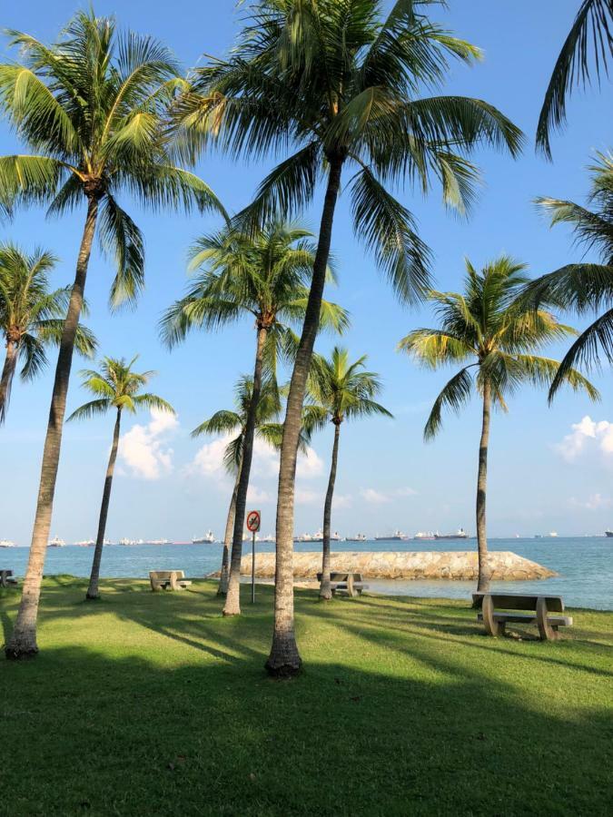 Glamping Kaki - Medium Bell Tent Singapore Bagian luar foto